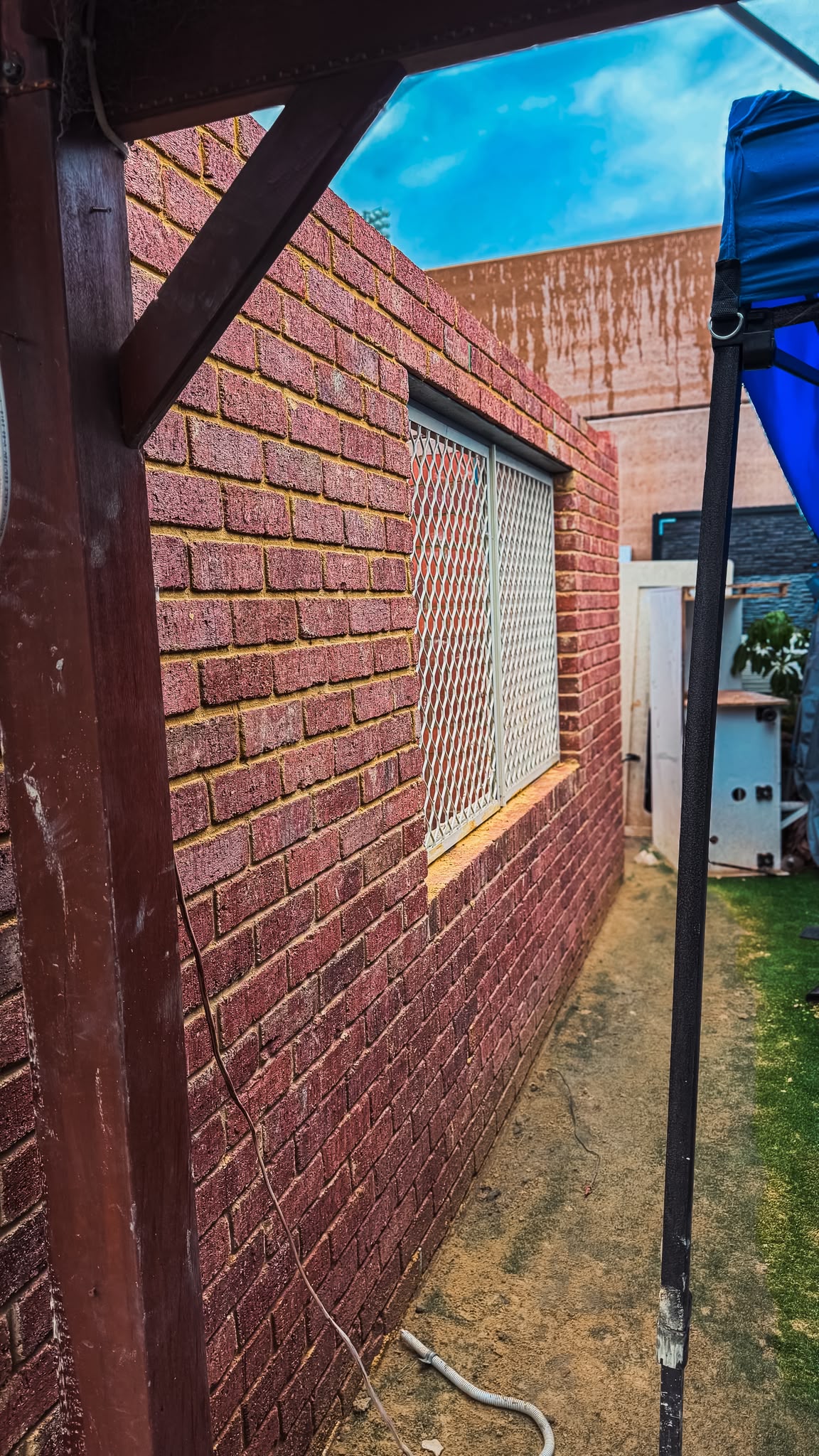 Cyandi Court Thornlie heritage red clay brick extension brickwork photo 10